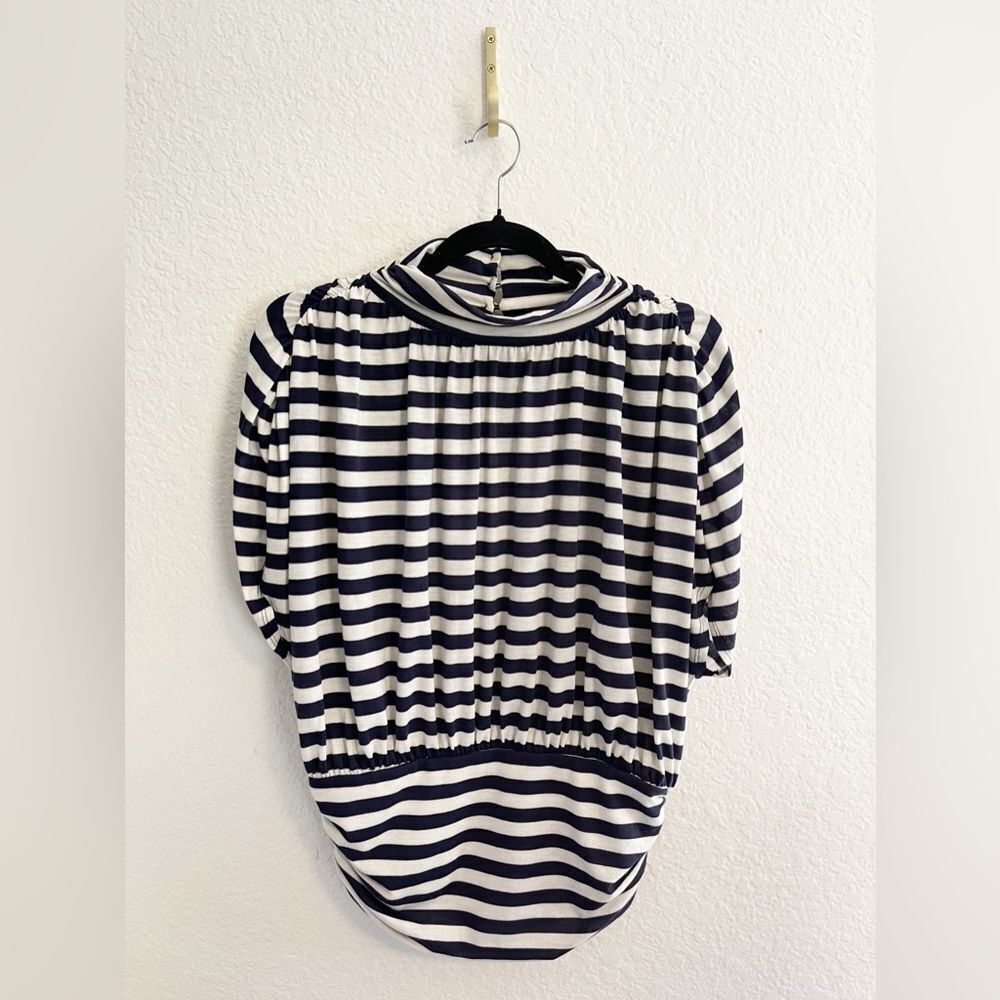Anthropologie Maeve navy blue and white ruched striped top size small - Picture 3 of 8